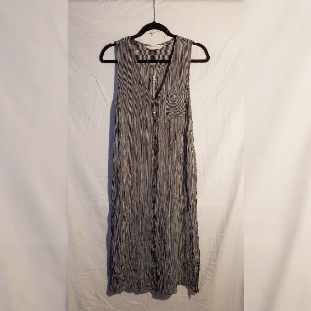 Sleeveless, Button-Front Maxi Dress in Black and White (Size S but can fit L)